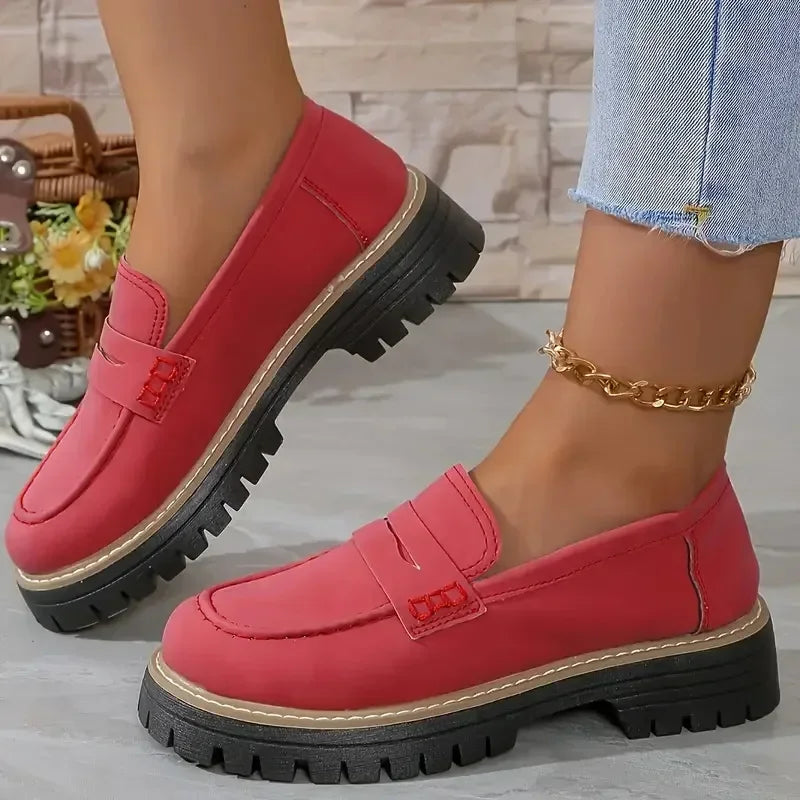 Sienna™ – Loafers en Daim Intemporels