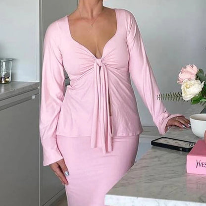 Luna – Blouse Noire à Manches Évasées